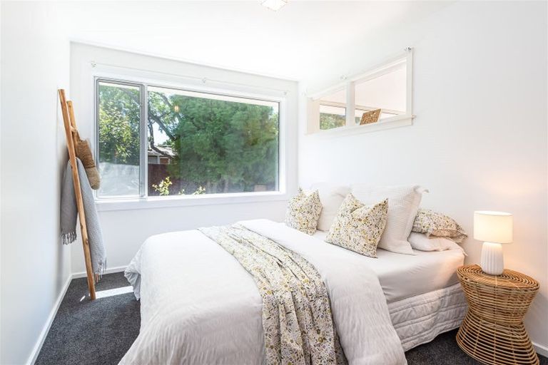 Photo of property in 8 Camberwell Place, Avonhead, Christchurch, 8042