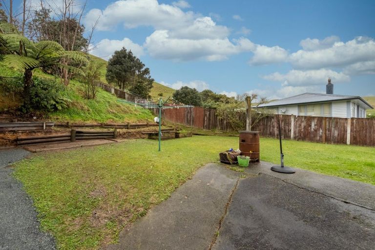 Photo of property in 90a Corinna Street, Waitangirua, Porirua, 5024