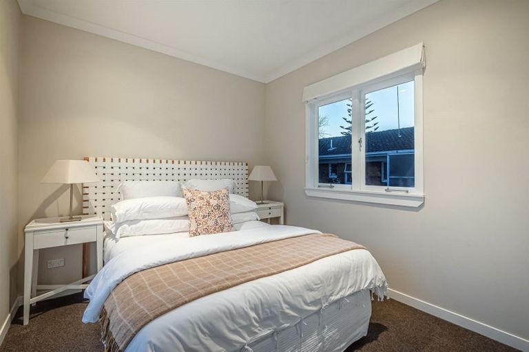 Photo of property in 1 Margaret Place, Milford, Auckland, 0620