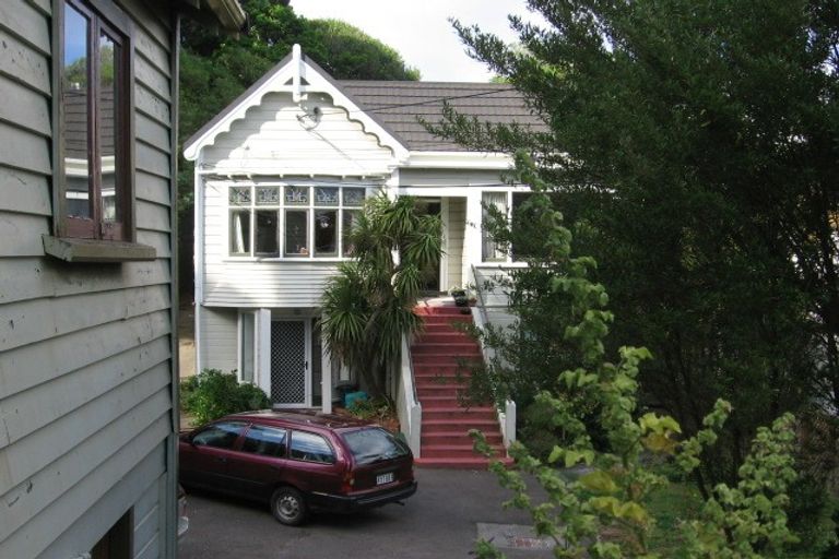Photo of property in 2/104 Ellice Street, Mount Victoria, Wellington, 6011