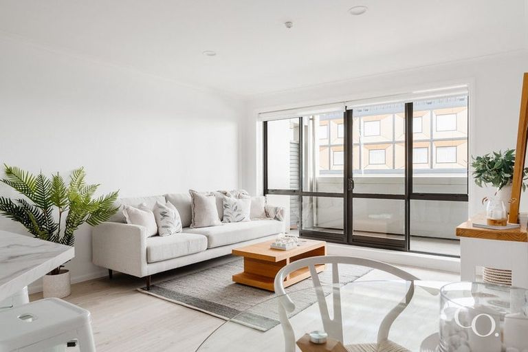 Photo of property in Paramount Apartments, 5/281 Maunganui Road, Mount Maunganui, 3116