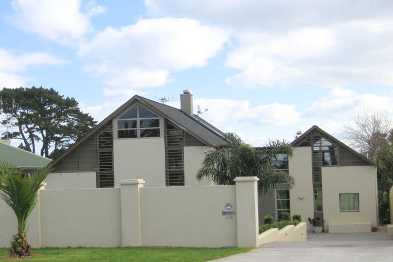 Photo of property in 186 Oceanbeach Road, Mount Maunganui, 3116