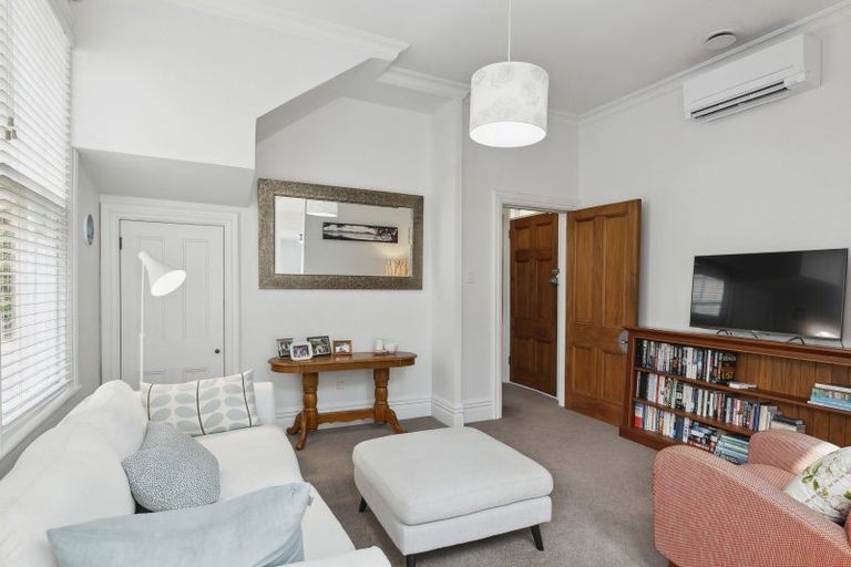 Photo of property in 206 Tinakori Road, Thorndon, Wellington, 6011