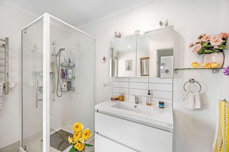 Photo of property in 22 Glamorgan Avenue, Tamatea, Napier, 4112