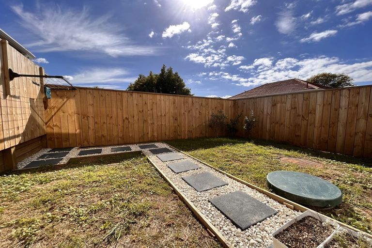 Photo of property in 12 Albert Pryor Avenue, Henderson, Auckland, 0612