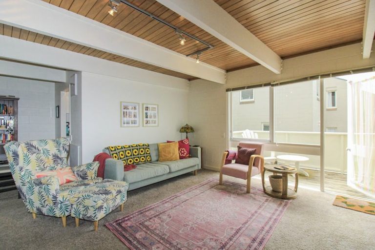 Photo of property in 28 Cottleville Terrace, Thorndon, Wellington, 6011