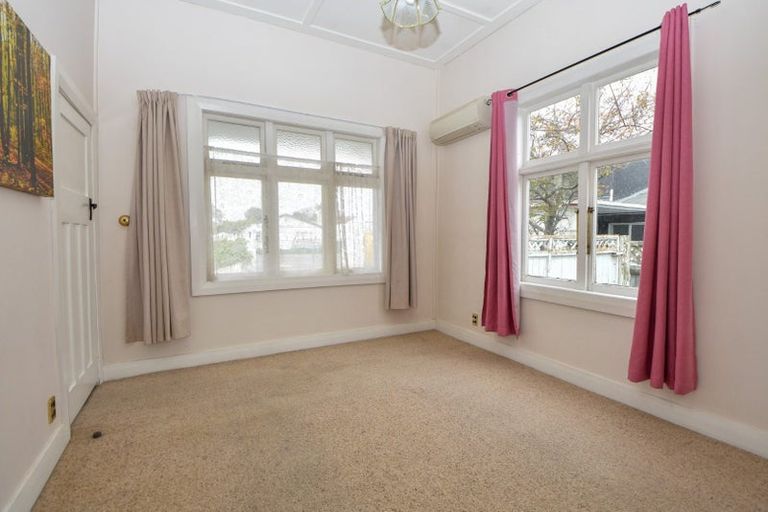 Photo of property in 143 High Street North, Carterton, 5713