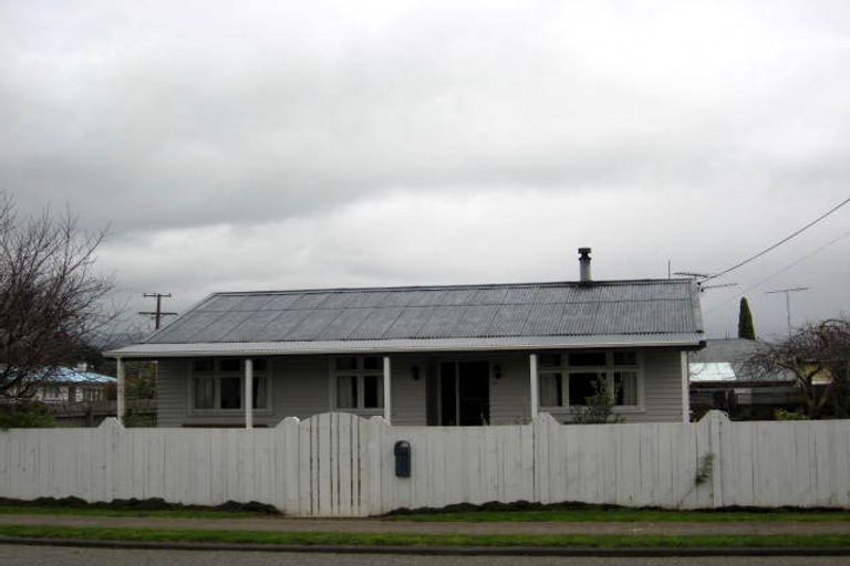 Photo of property in 442 High Street South, Carterton, 5713