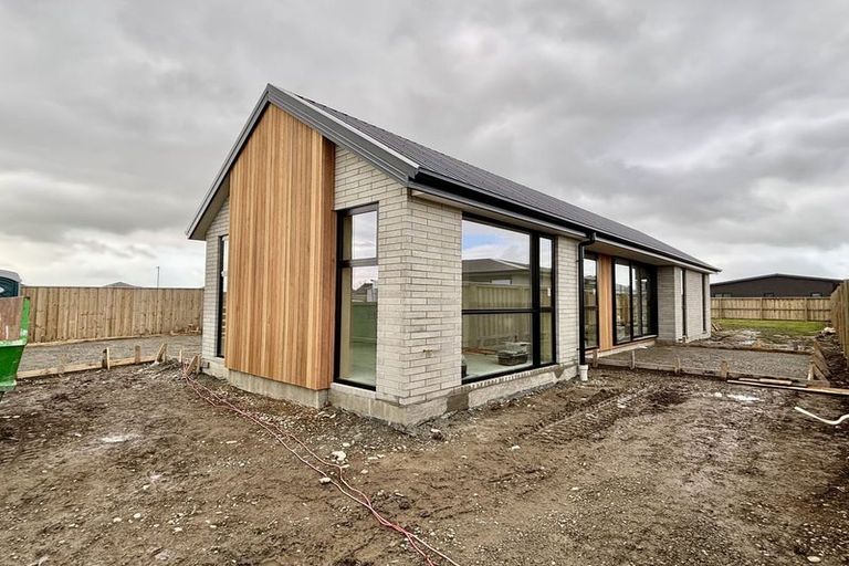 Photo of property in 16 Kite Street, Rolleston, 7614