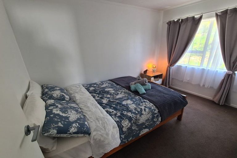 Photo of property in 35 Almora View, Ascot Park, Porirua, 5024