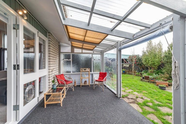 Photo of property in 37 Kent Street, Levin, 5510