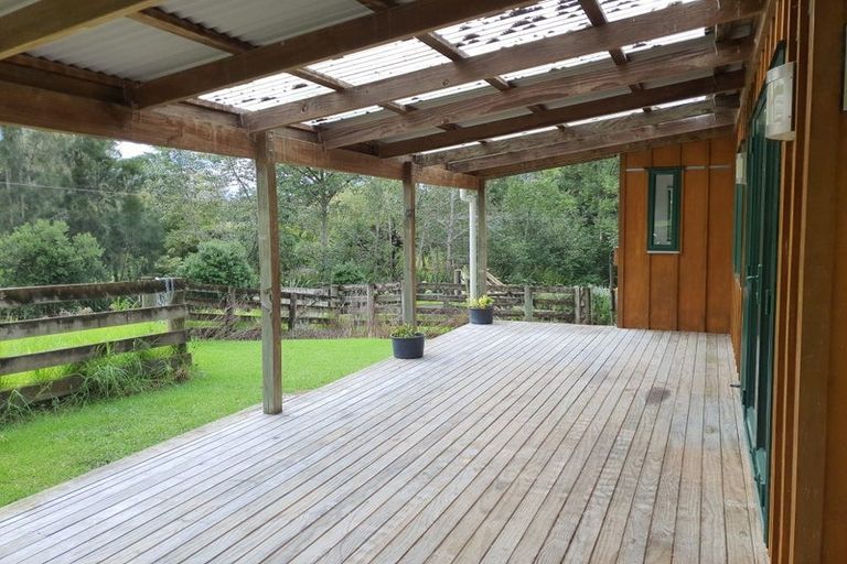 Photo of property in 26 Moontide Road, Kumeu, 0892