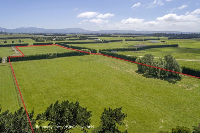 Photo of property in 132 Kennedys Hill Road, Fernside, Rangiora, 7471