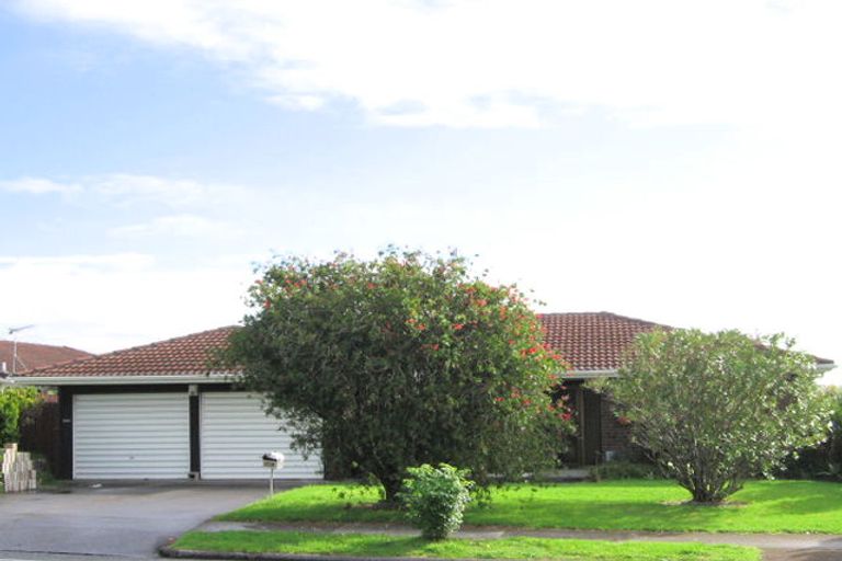 Photo of property in 141 Prince Regent Drive, Farm Cove, Auckland, 2012