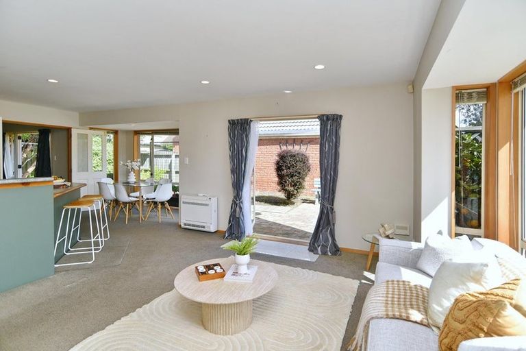 Photo of property in 44 Blue Gum Place, New Brighton, Christchurch, 8083