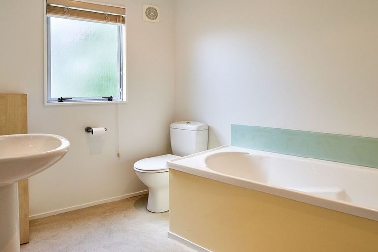 Photo of property in 53 Waverton Terrace, Churton Park, Wellington, 6037