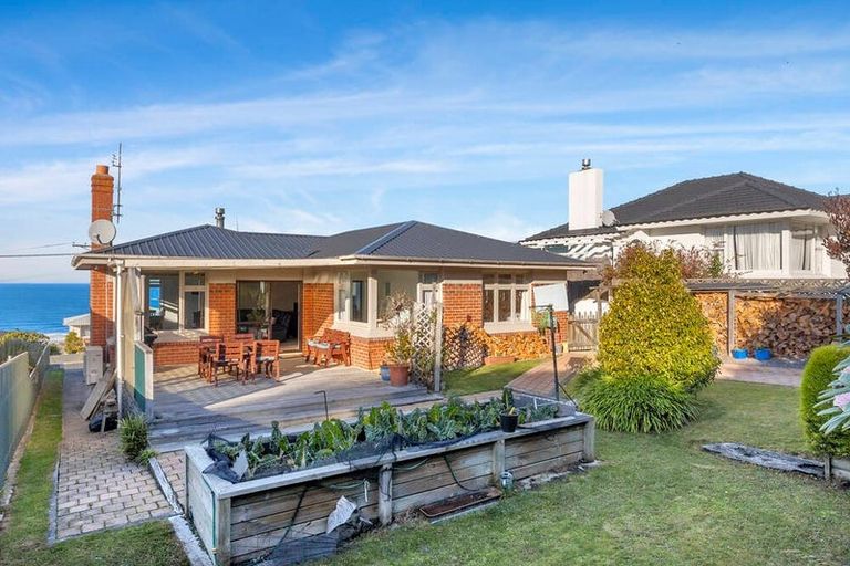 Photo of property in 154 Easther Crescent, Kew, Dunedin, 9012