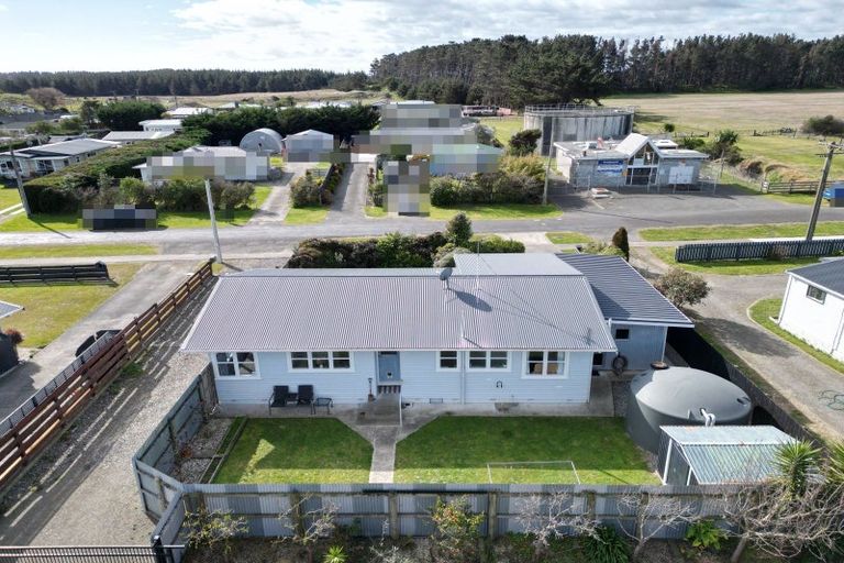 Photo of property in 42 Edinburgh Terrace, Foxton Beach, Foxton, 4815