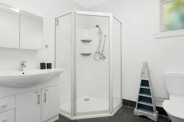 Photo of property in 1/103 Prestons Road, Redwood, Christchurch, 8051