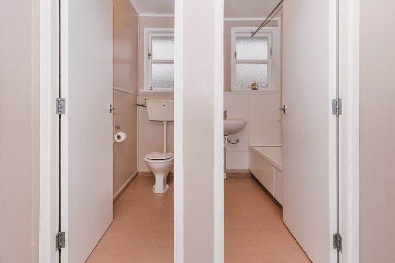 Photo of property in 45 Tweed Street, Roslyn, Palmerston North, 4414