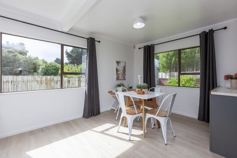 Photo of property in 13 Forest Road, Raumati South, Paraparaumu, 5032