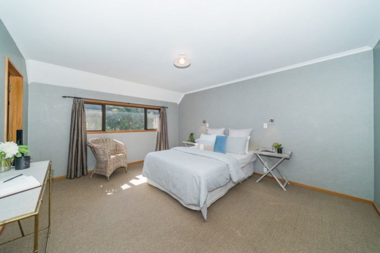 Photo of property in 4 Dresdan Court, Hokowhitu, Palmerston North, 4410