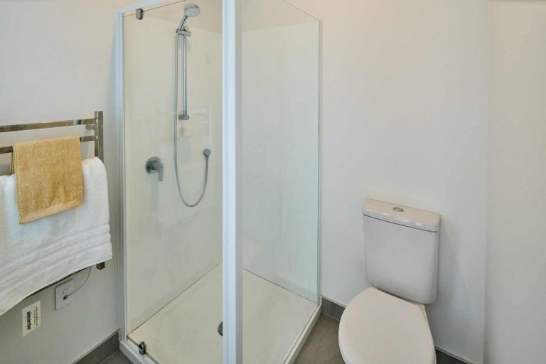 Photo of property in 21 Rua Kai Way, Brooklyn, Wellington, 6021