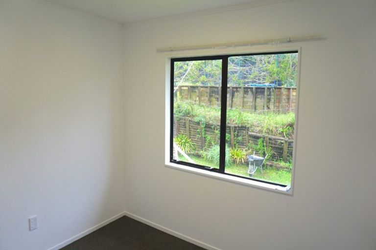 Photo of property in 11 Amerce Place, Highland Park, Auckland, 2010