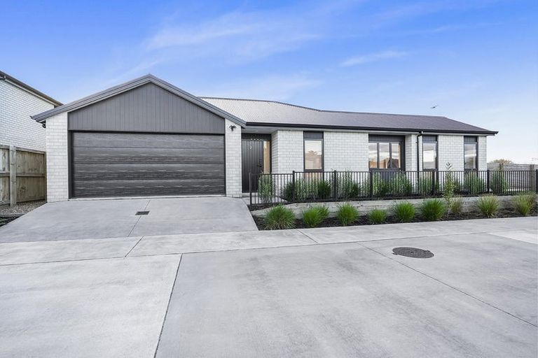 Photo of property in 2 Tupuke Lane, Horotiu, Hamilton, 3288