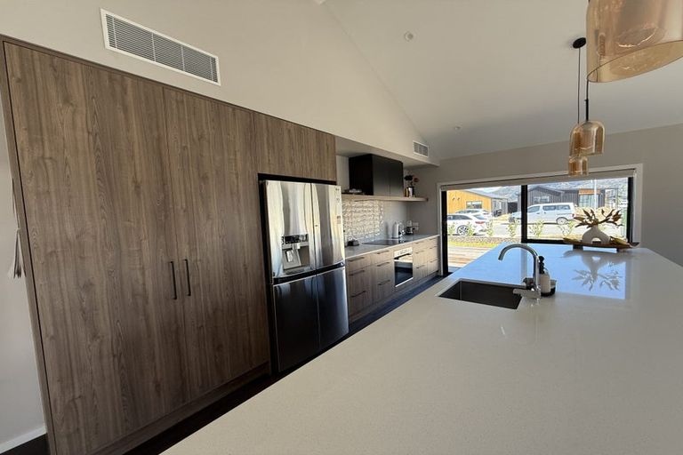Photo of property in 25 Longview Drive, Lake Hawea, 9382