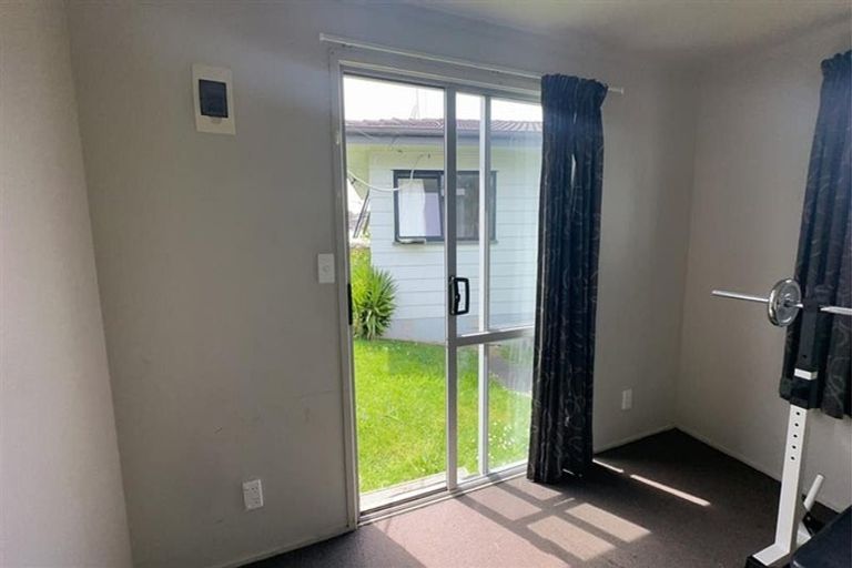 Photo of property in 183 Mahia Road, Wattle Downs, Auckland, 2103