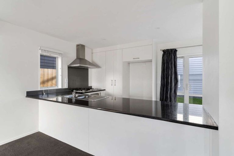 Photo of property in 17 Aviation Street, Takanini, 2112