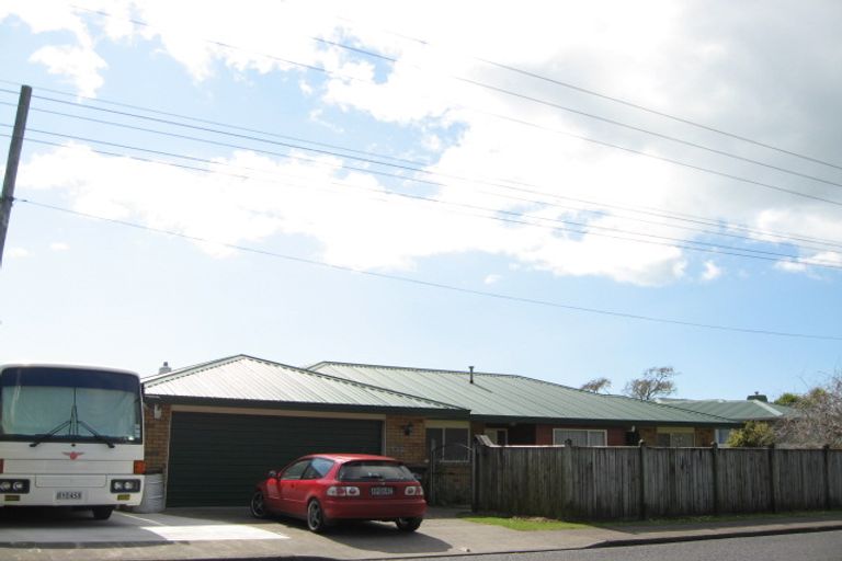 Photo of property in 132 Clawton Street, Westown, New Plymouth, 4310