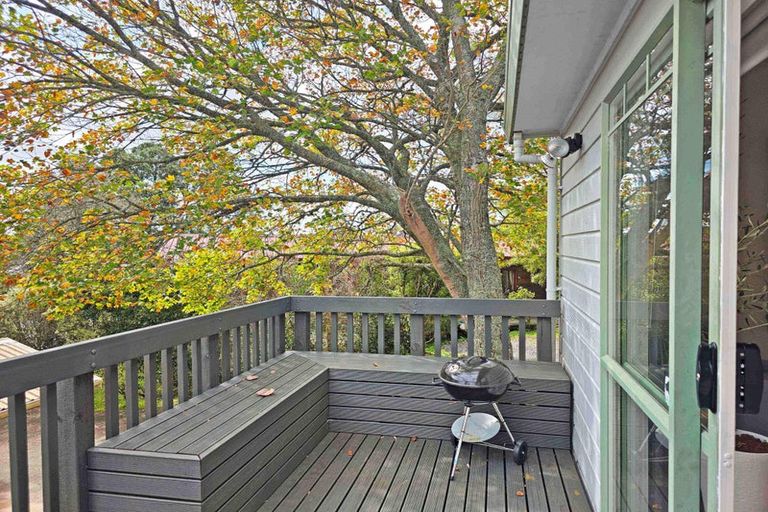 Photo of property in 86a Colwill Road, Massey, Auckland, 0614