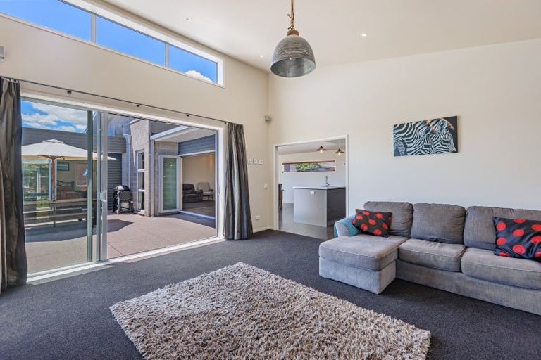 Photo of property in 61 Karamea Street, Whalers Gate, New Plymouth, 4310