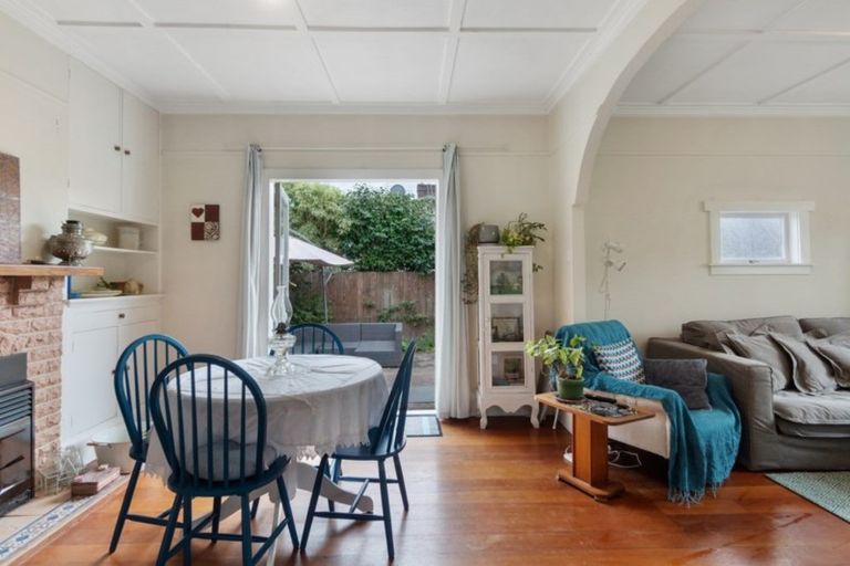 Photo of property in 24 Bond Street, Hamilton East, Hamilton, 3216