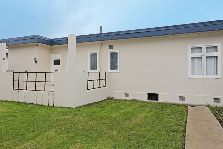 Photo of property in 810 Saint Aubyn Street West, Saint Leonards, Hastings, 4120