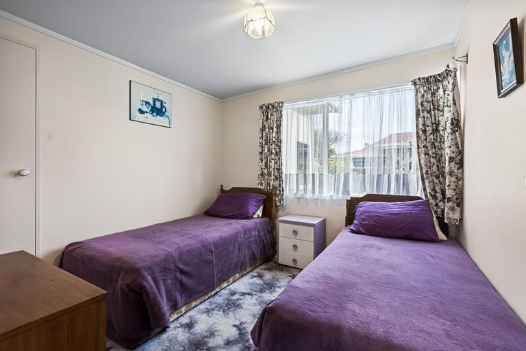 Photo of property in 15 Walsh Road, Westown, New Plymouth, 4310