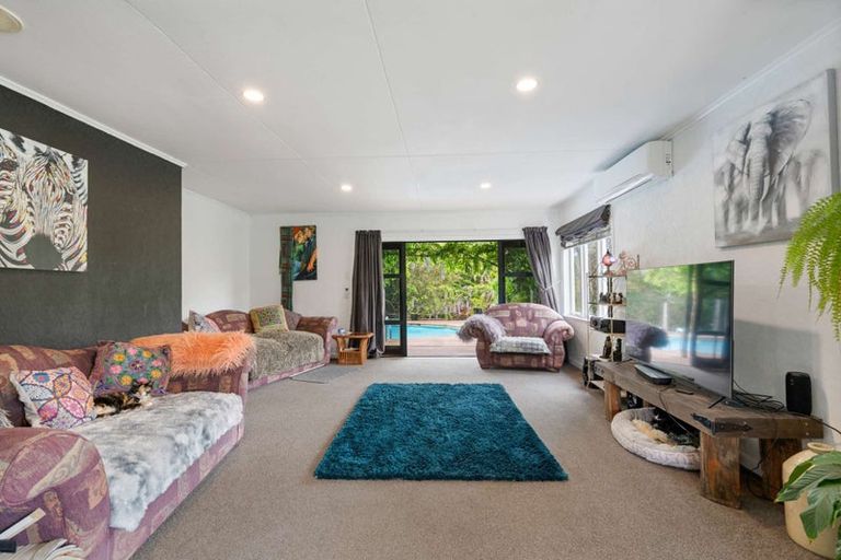 Photo of property in 124 Opouteke Road, Kaihu, 0379