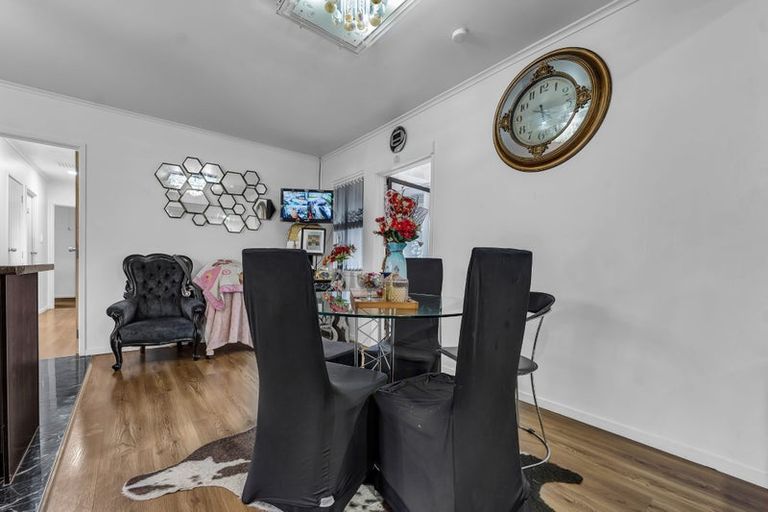 Photo of property in 31 Redwood Drive, Massey, Auckland, 0614