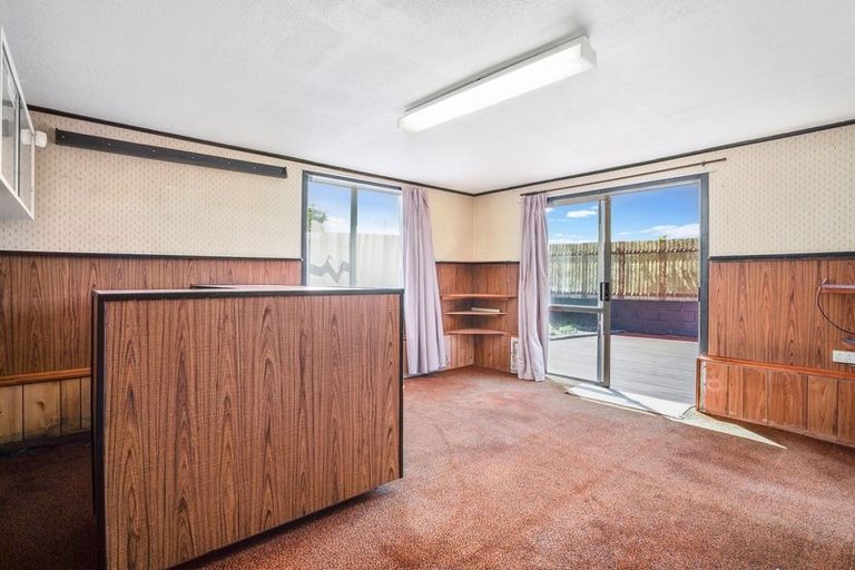 Photo of property in 87a Edmonton Road, Henderson, Auckland, 0612