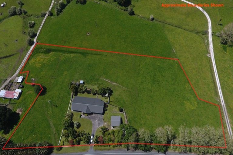 Photo of property in 724 Port Albert Road, Wellsford, 0973