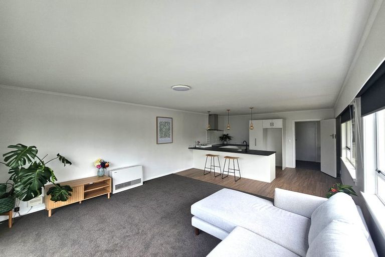 Photo of property in 401 Carrington Street, Upper Vogeltown, New Plymouth, 4310
