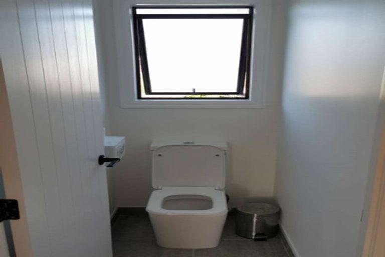 Photo of property in 133 Oreil Avenue, West Harbour, Auckland, 0618