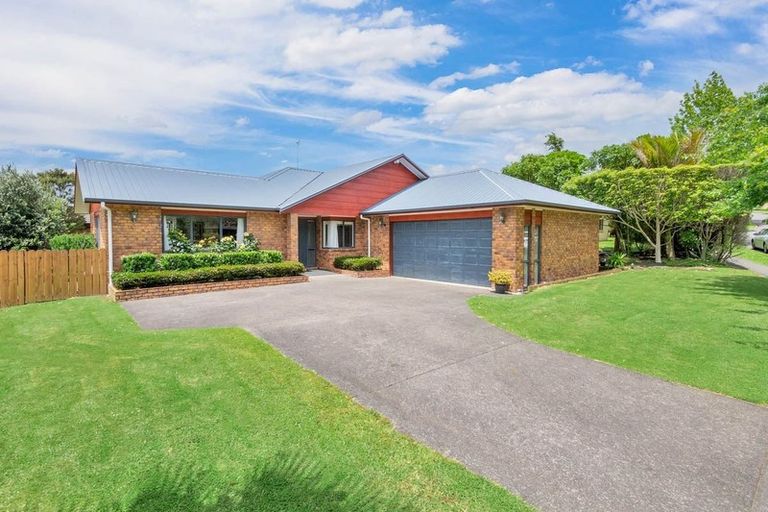 Photo of property in 51 Sapperton Drive, Henderson, Auckland, 0612
