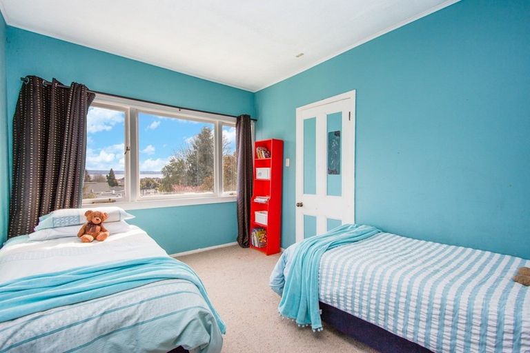 Photo of property in 4 Walnut Place, Owhata, Rotorua, 3010