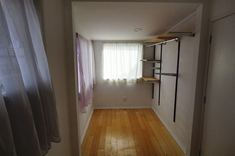 Photo of property in 19 Swallow Drive, Manurewa, Auckland, 2102