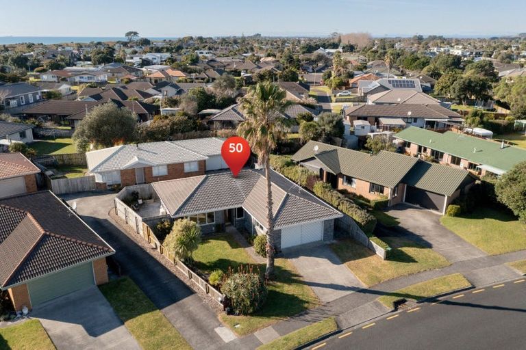 Photo of property in 50 Pacific View Road, Papamoa Beach, Papamoa, 3118