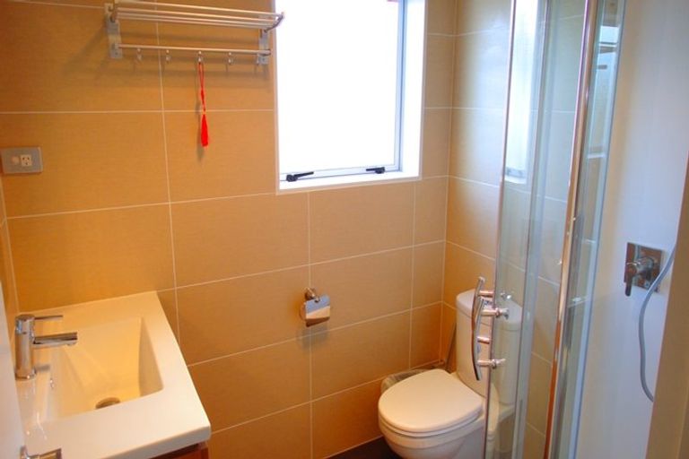 Photo of property in 20 Kilear Close, Pinehill, Auckland, 0632