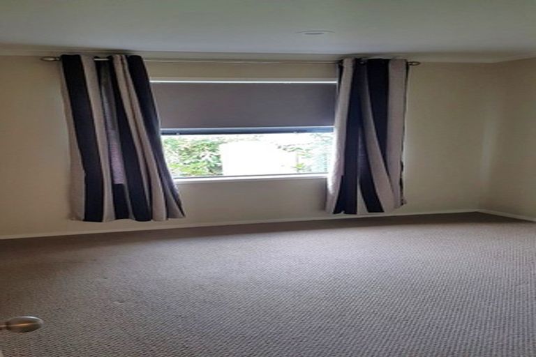 Photo of property in 71 Pyle Road West, One Tree Point, 0118